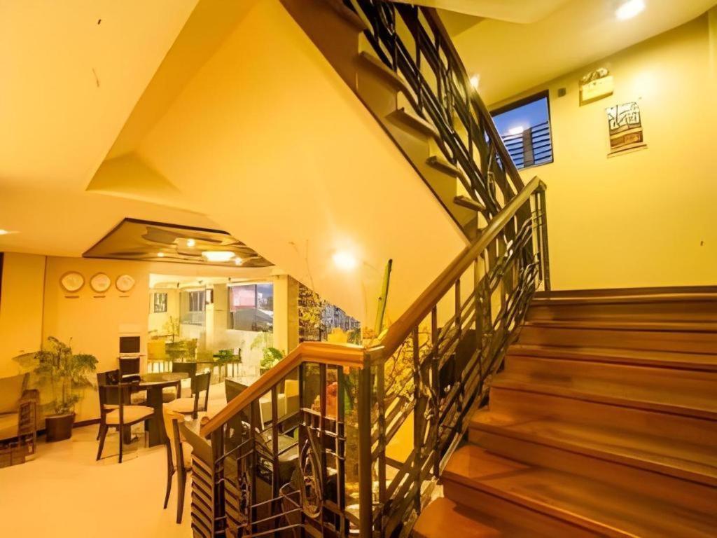 L Square Hotel Tarlac City Luaran gambar